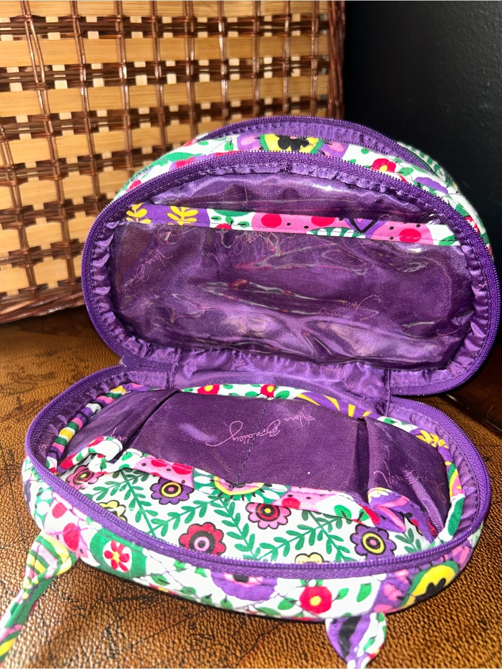 Vera Bradley triple zip cosmetic bag in retired "Viva La Vera" floral print - Picture 14 of 16